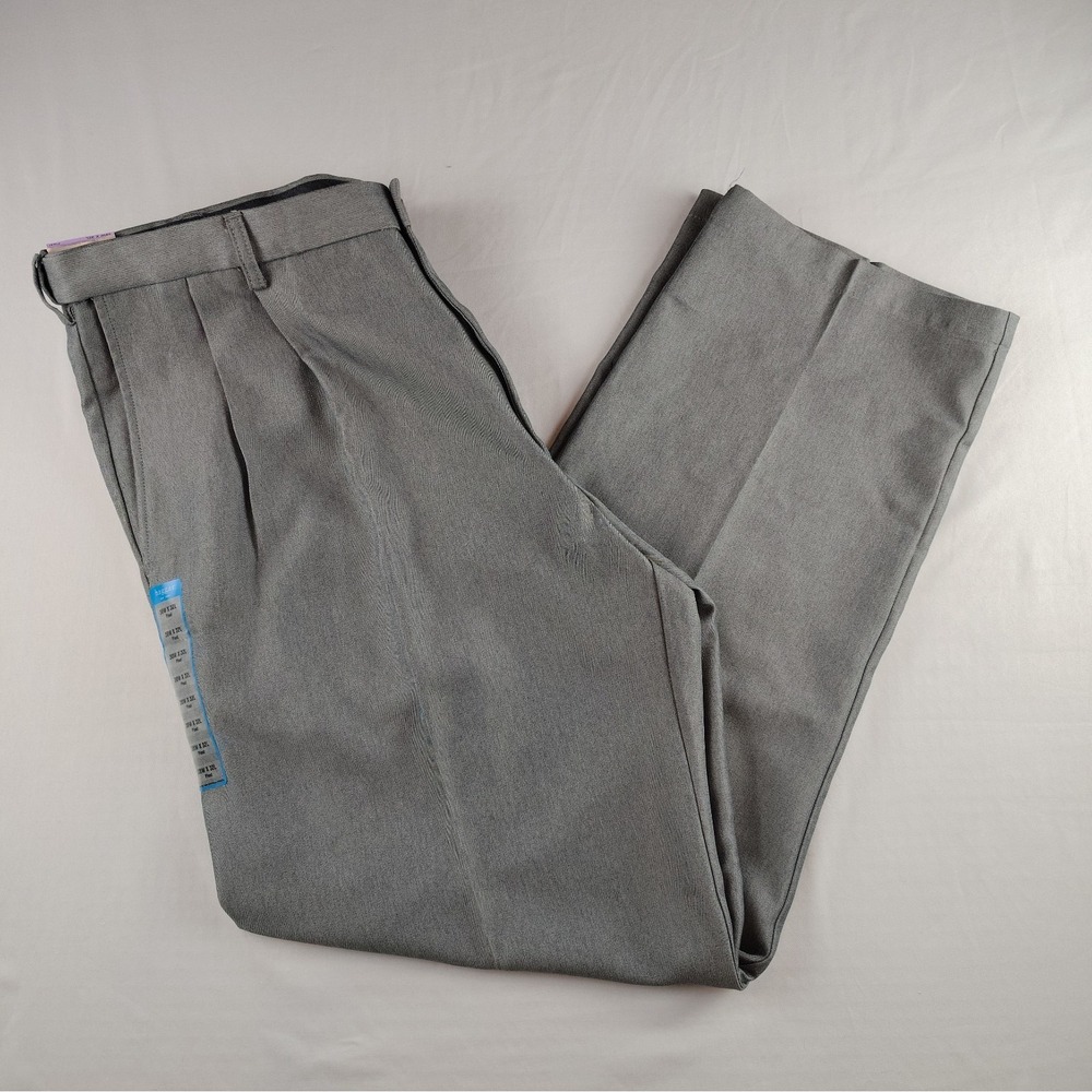 NWT Haggar Cool 18 Expandable Waist Pleated Dress Pants Mens 38Wx32L Gray